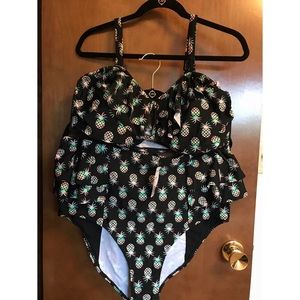 (NWT) Forever 21+ Pineapple Ruffle BIKINI